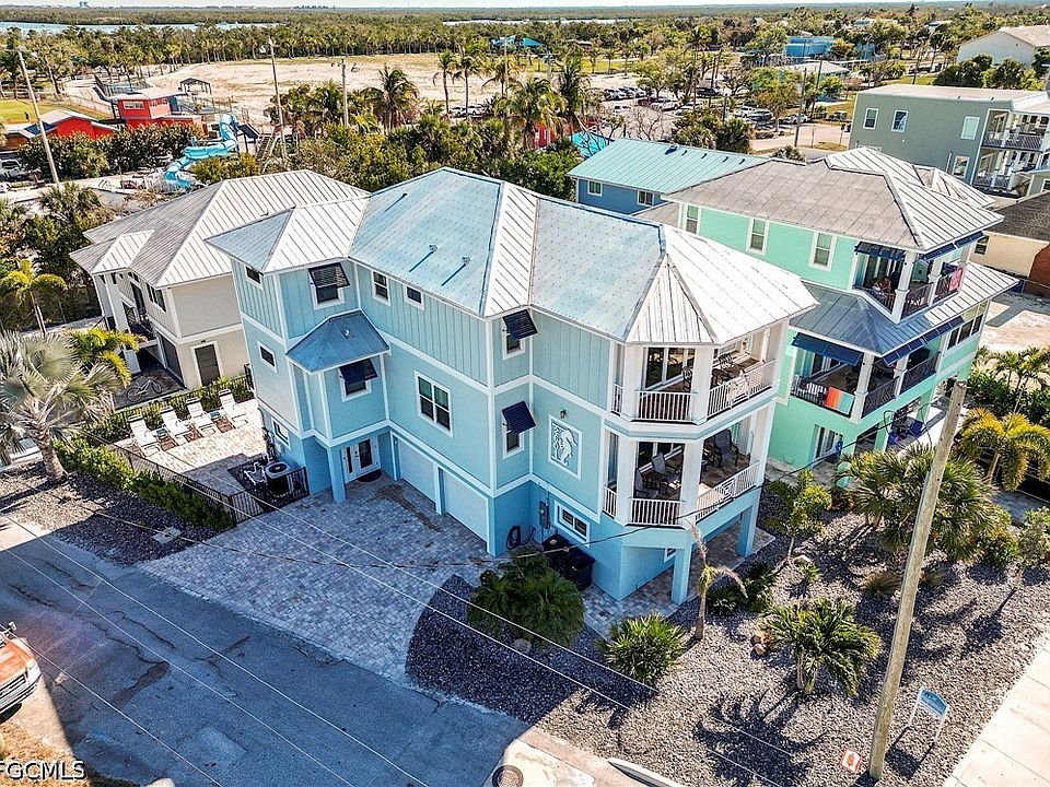 1st image of 2601 Estero Blvd