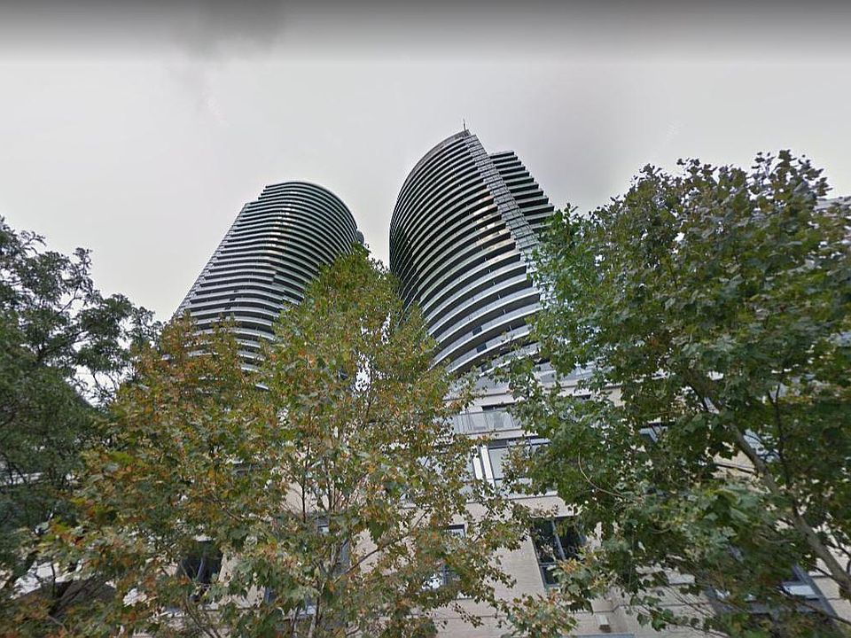2nd image of 23 Carlton St #23