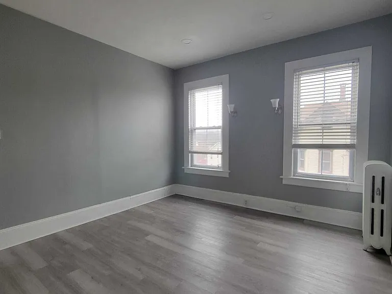 126 Winthrop St #2 — Photo 8