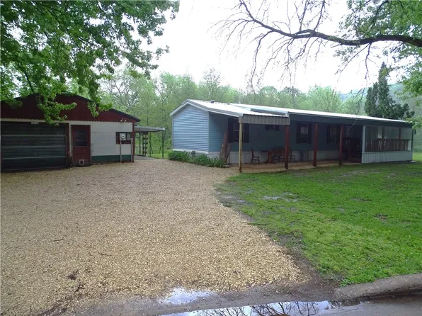 N6198 County Road N, Arkansaw, WI 54721