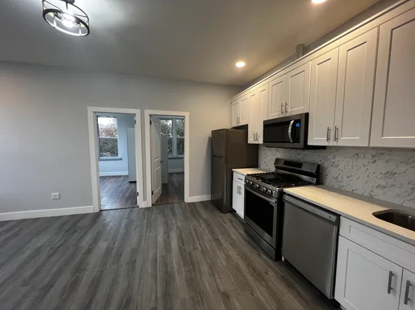 378 50th Street image 8 of 10