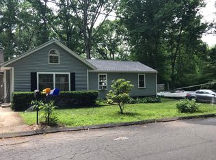 27 Smallwood Trl, Coventry, CT 06238