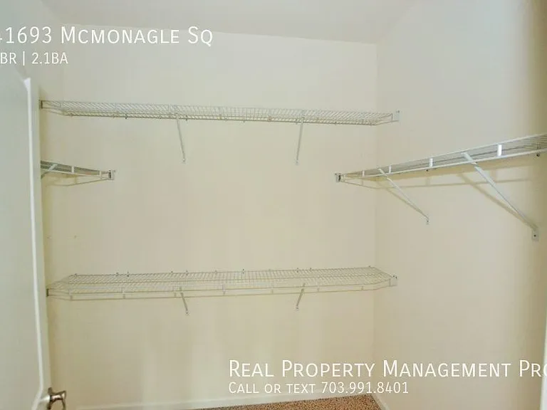 41693 McMonagle Sq — Photo 19