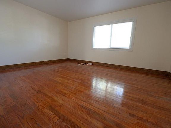 3rd image of 1348 Cashman Dr #0