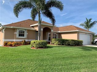 1382 SE Appamattox Ter, Port Saint Lucie, FL 34952