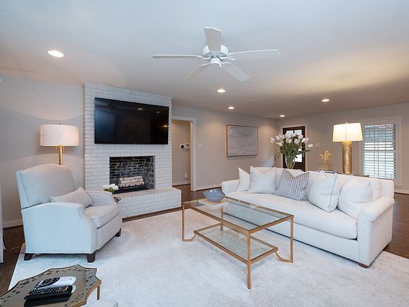 Living room.