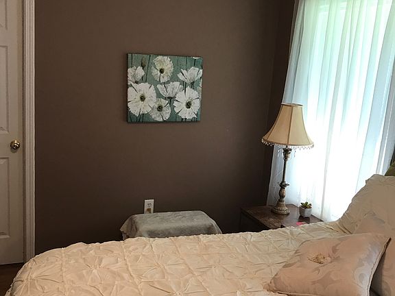 5th image of 637 Southern Oaks Dr