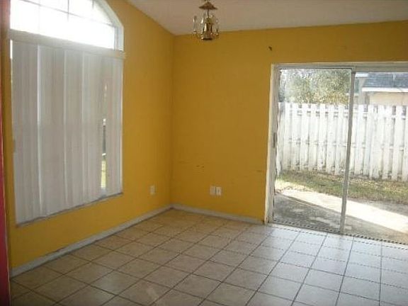 2nd image of 2440 Harbor Town Dr