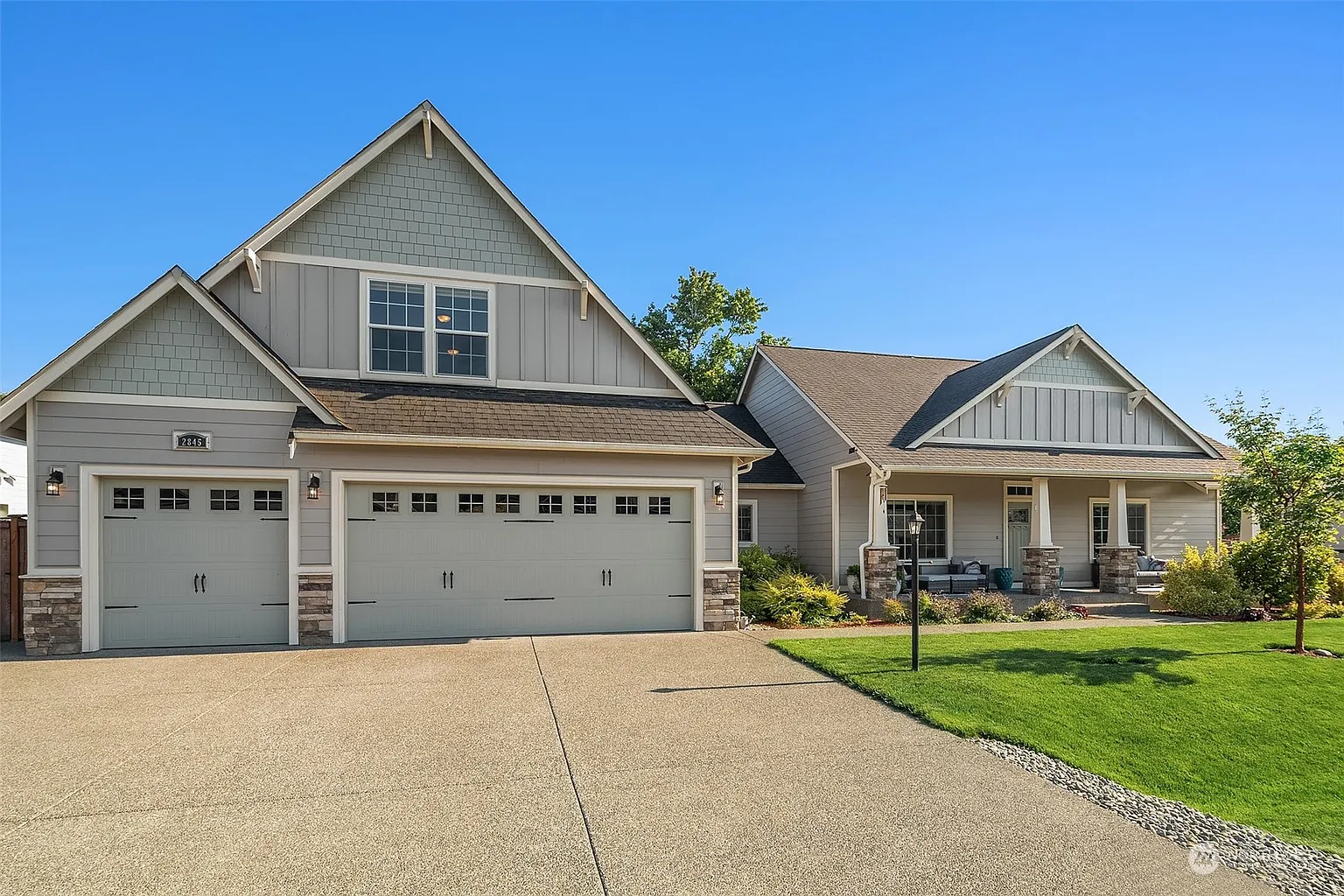 2845 Fenmoor Lane SE photo 1