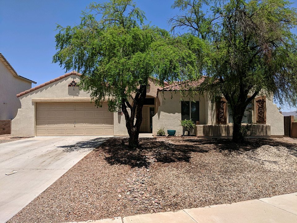1st image of 9527 N Stonebrook Dr