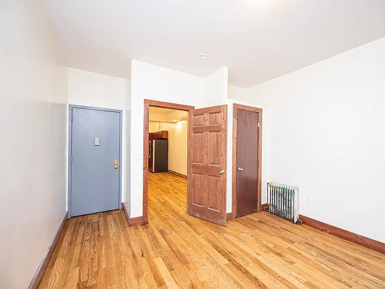 1412 De Kalb Ave #3R — Photo 9