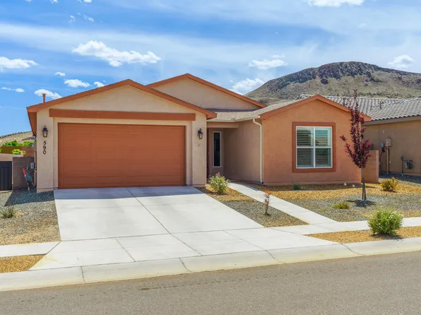590 Rio Chama Cir SW, Los Lunas, NM 87031