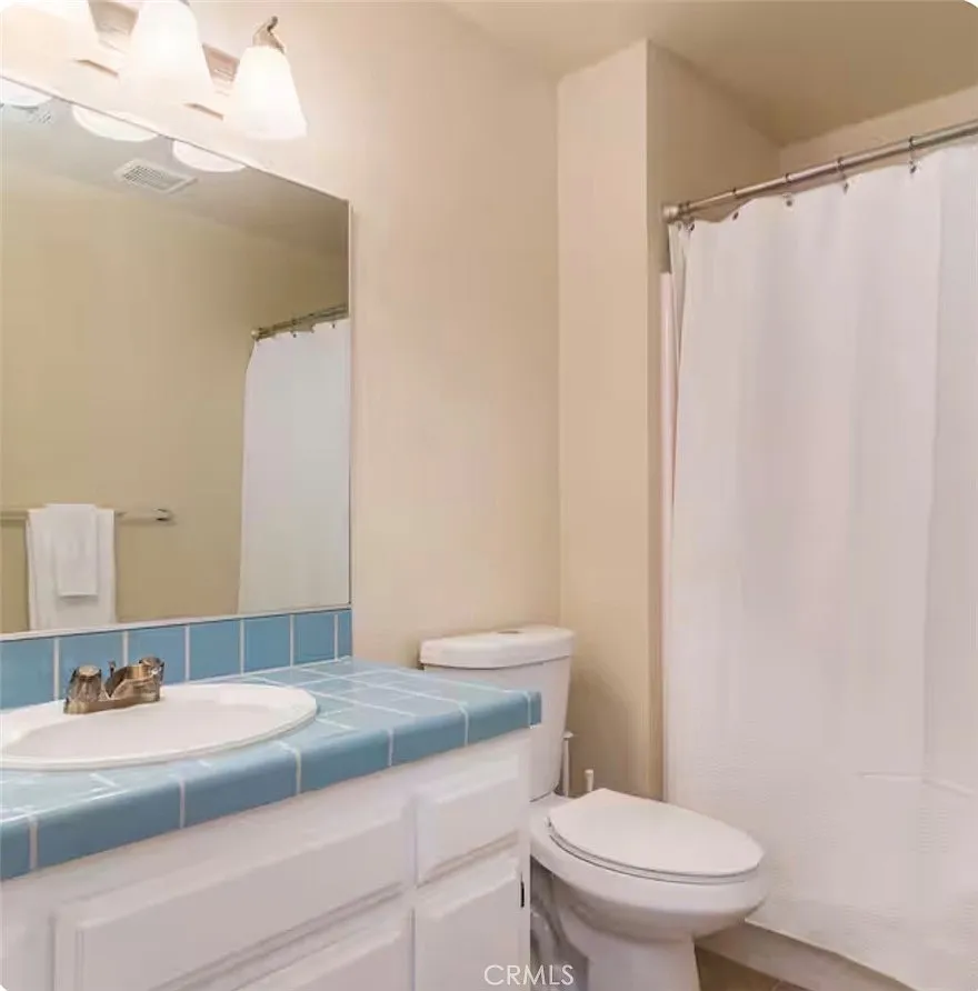 3 bed, 1534 sqft, $2,450 — Photo 3