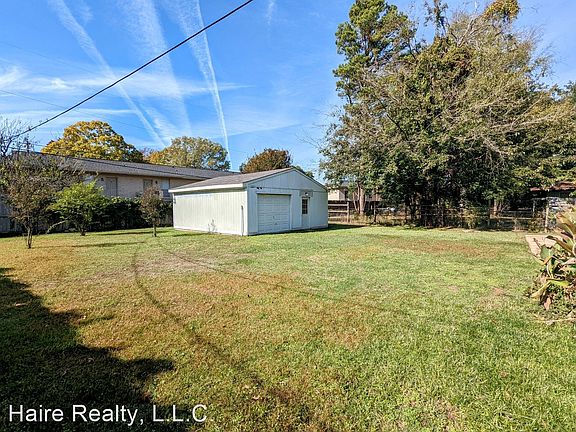 3rd image of 2834 W Cavett Dr