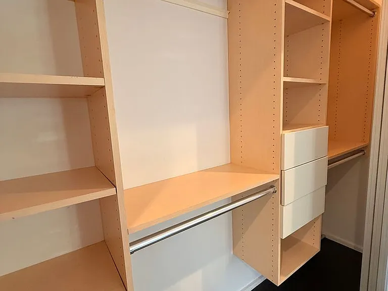 4246 Lexington Ave — Photo 27