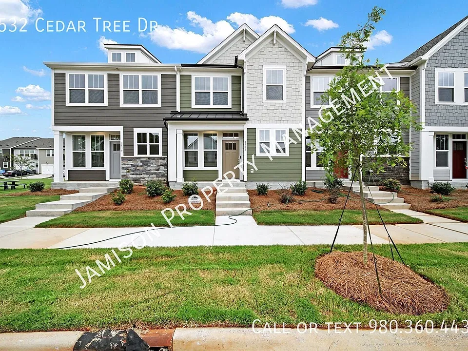 1532 Cedar Tree Dr