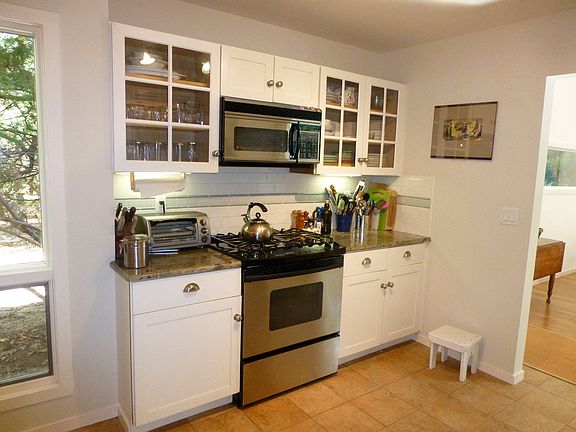 5th image of 96 Old Northwest Rd