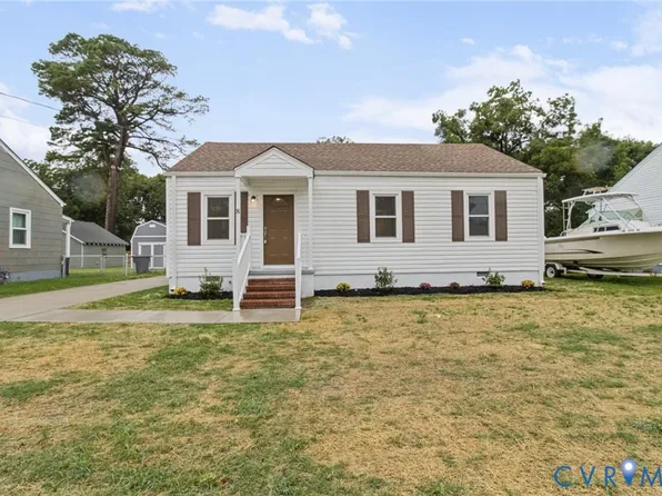 8 Bradley Ave, Portsmouth, VA 23701