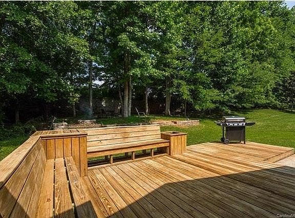 Large Deck with Benches and Storage