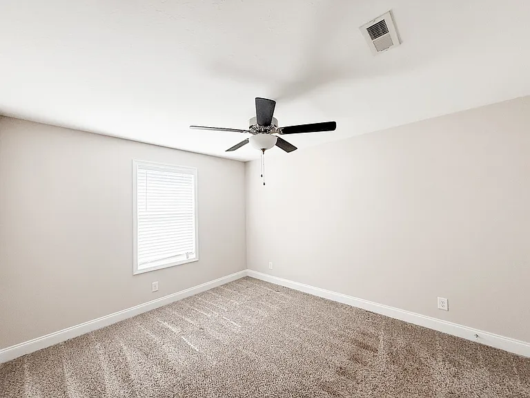 1142 Eagles View Dr — Photo 16