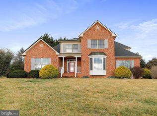 9812 Pembroke Dr, Hagerstown, MD