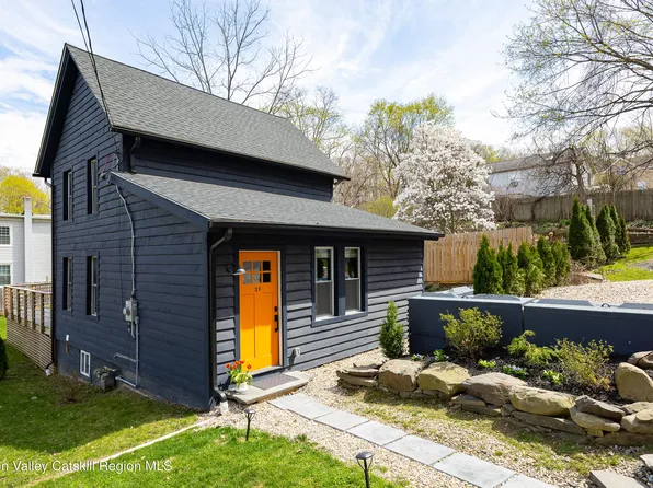 39 N Broadway, Kingston, NY 12401