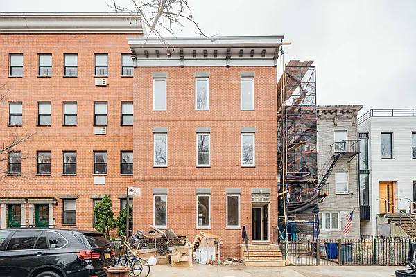 Rented by Nooklyn NYC LLC | media 86