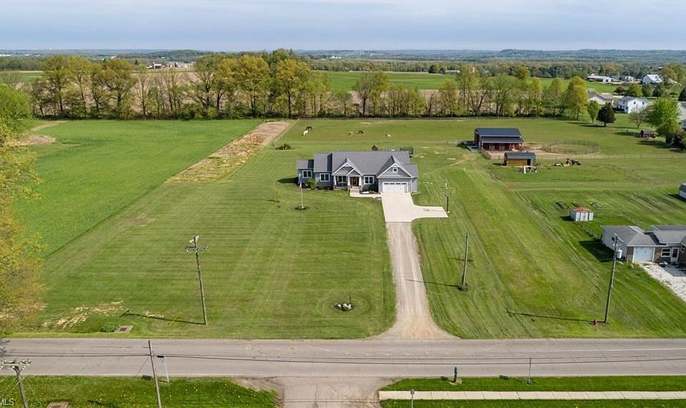 13444 Fulton Rd, Marshallville, OH 44645 | Zillow