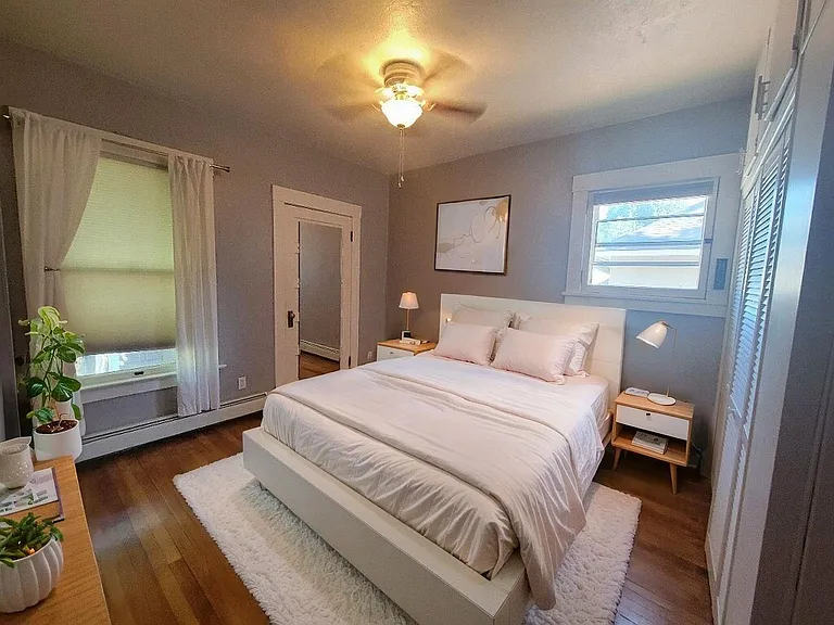 1104 N Institute St — Photo 2