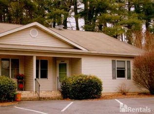 1009A Temon St, Hendersonville, NC 28739
