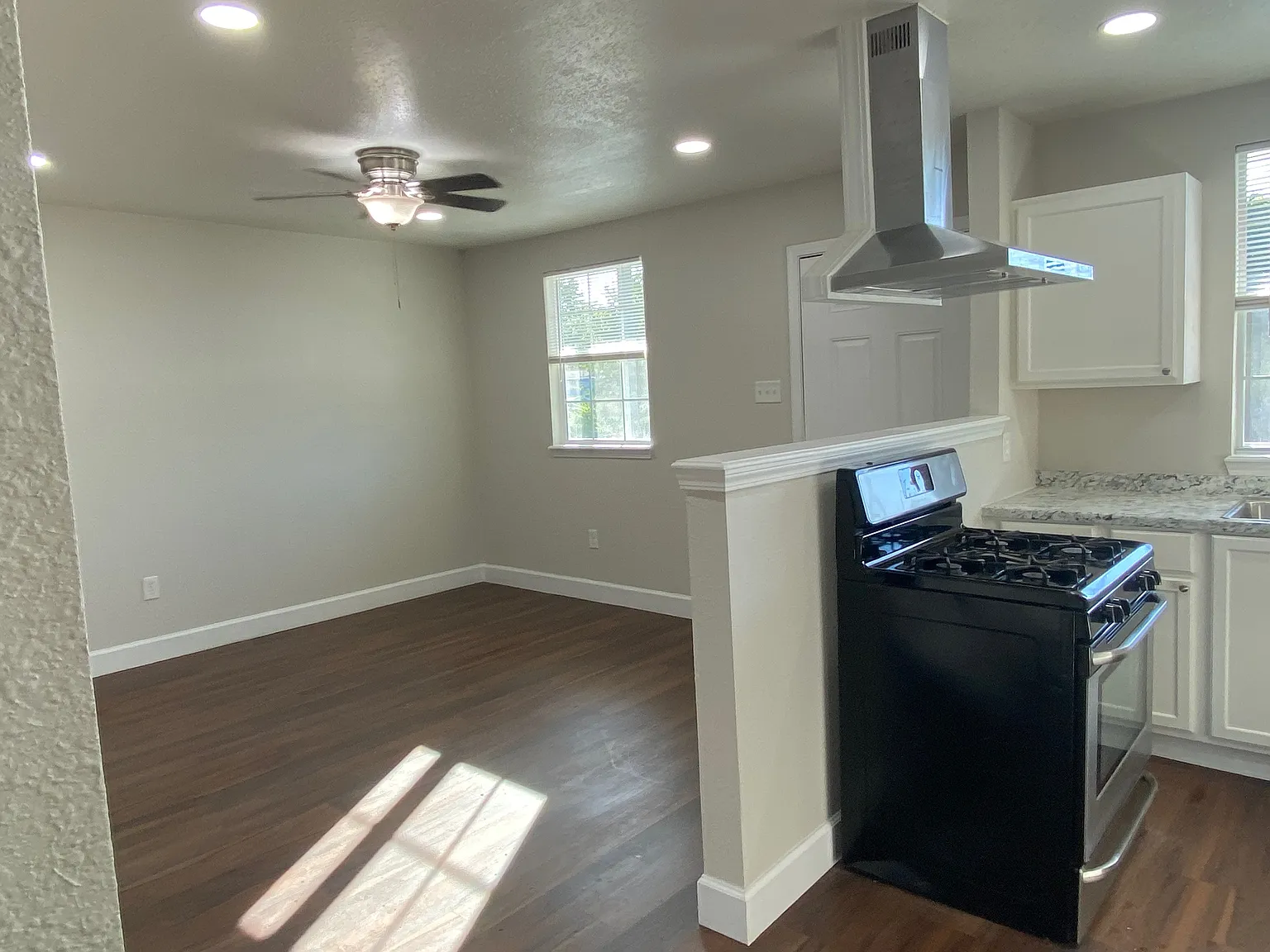 1 bed, 600 sqft, $1,025 — Photo 2