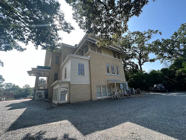 817 N Elm St #G — Photo 23