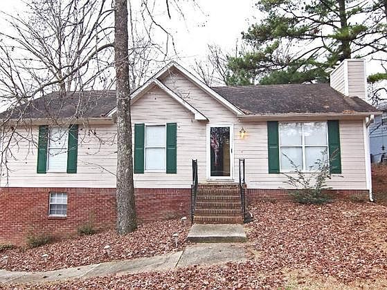 2nd image of 205 Annetta Cir