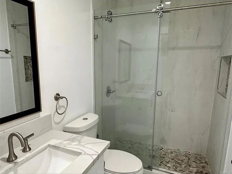 6860 Gentry Ave #2 — Photo 20