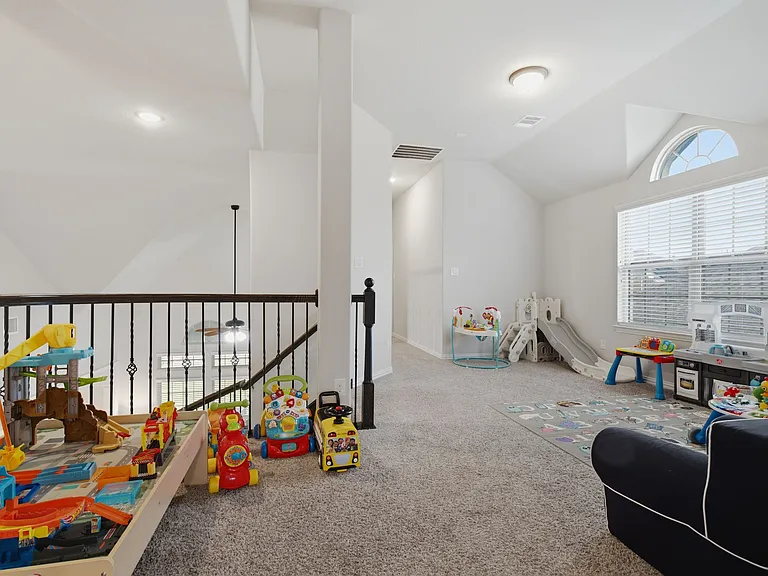1216 Bayonet St — Photo 23