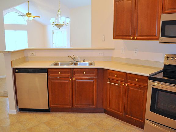4th image of 9104 Timberbrook Ln Unit C