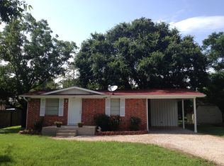 119 E Myrtle St, Liberty Hill, TX 78642
