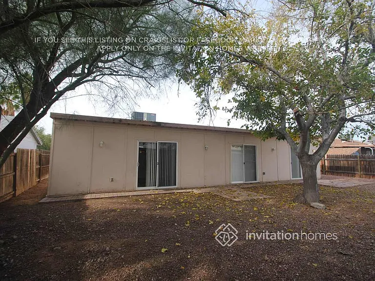 17837 N 31st Dr — Photo 7