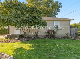 114 71st St SW, Grand Rapids, MI 49548