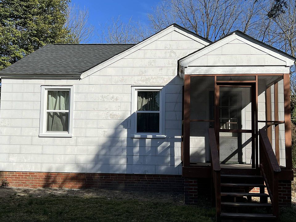 1st image of 723 Yorkshire Dr