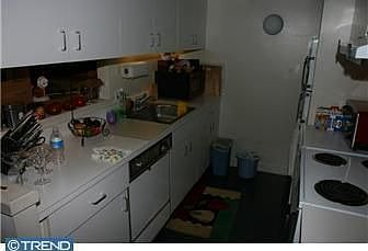 5th image of 114 Naudain St Unit A