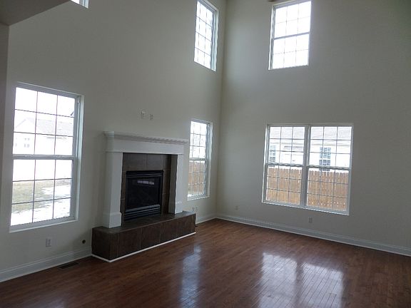 4th image of 4562 W 74th Ave