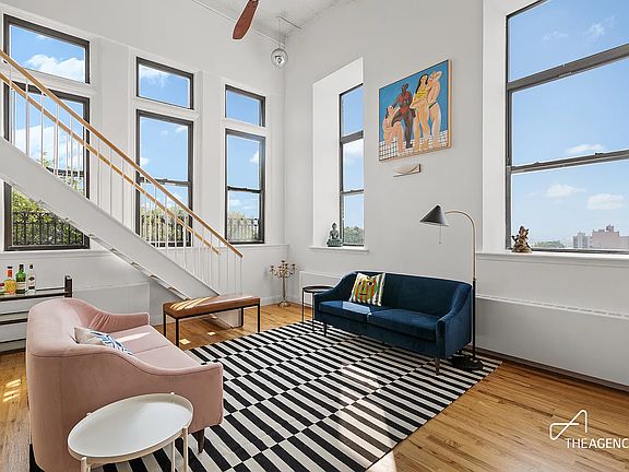 3rd image of 259 21st St Unit J