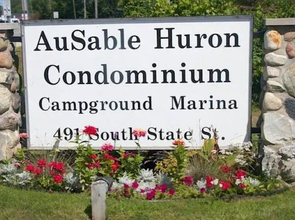991 S State St #40, Oscoda, MI 48750
