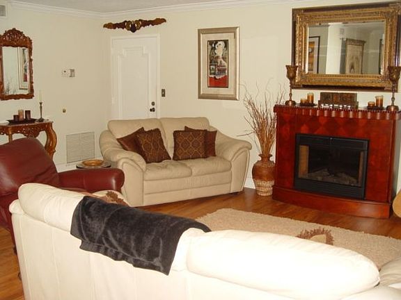 Dining Room/Living Room View
