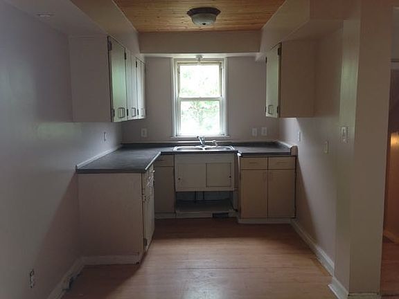 5th image of 507 Scott Ave