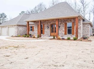 340 Bullock Cir, Richland, MS 39218