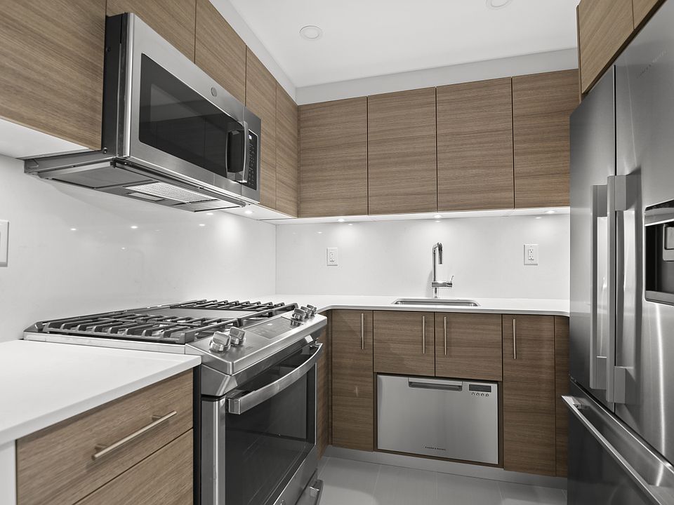 1st image of 340 E 51st St APT 11H