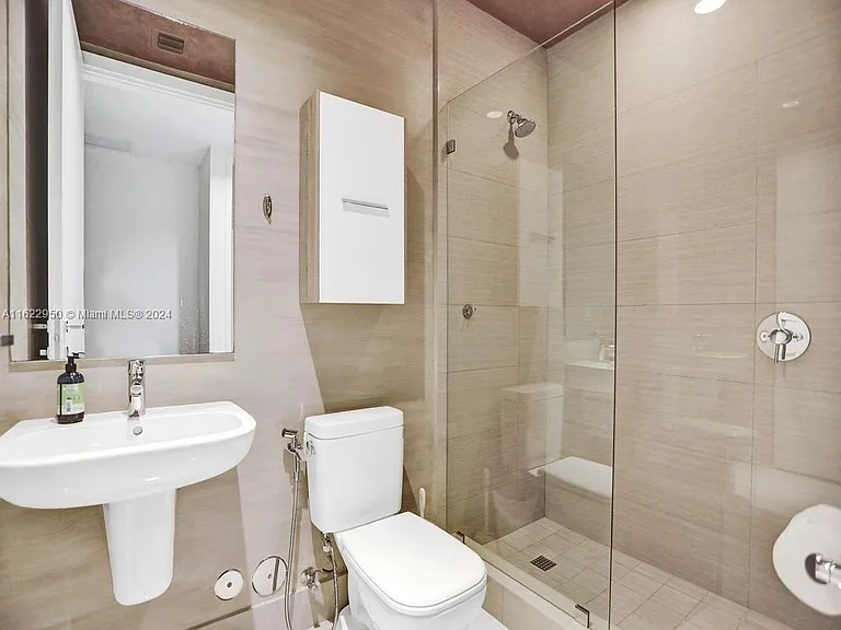 3250 NE 188th St #207 — Photo 55