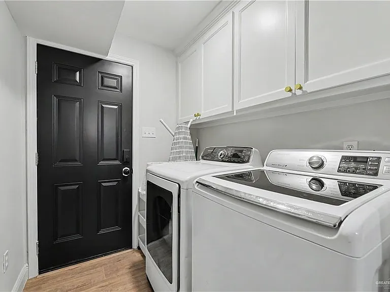 1313 Z Ave #Y — Photo 8